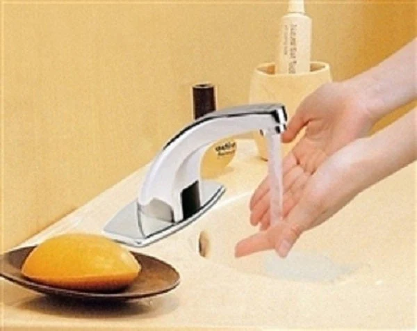 Cascada AquaSense ProTouch Sensor Faucet - Image 6