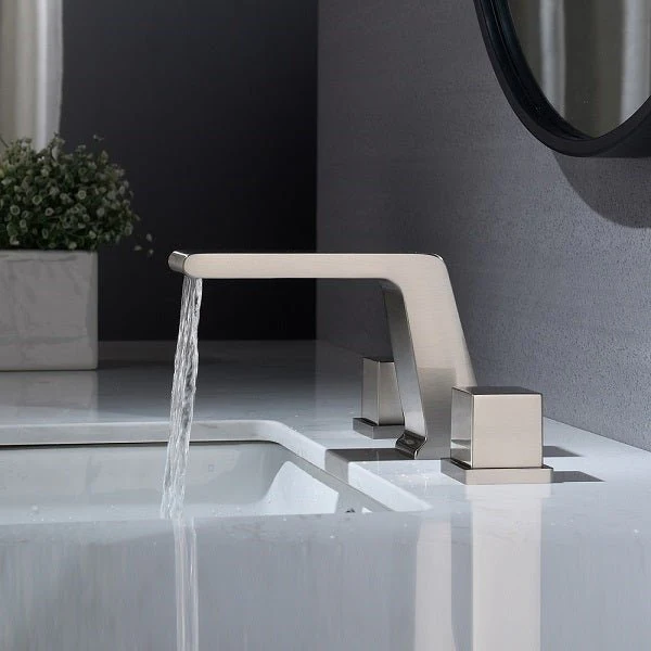 Royale by Cascada: Modern Waterfall Bathroom Sink Faucet