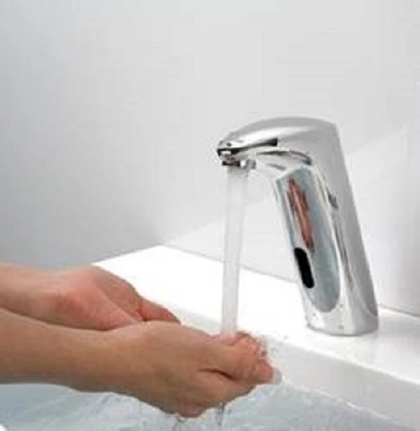 MotionMaster Touch Free Contemporary Automatic Handle Sensor Sink Faucet - Image 2